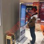 連鎖店互動(dòng)產(chǎn)品展示觸摸一體機(jī)